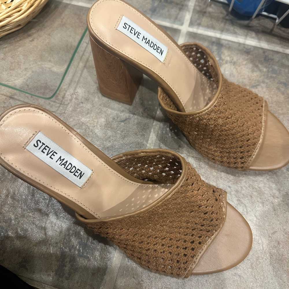Steve Madden Tan Chunky Heel Heels